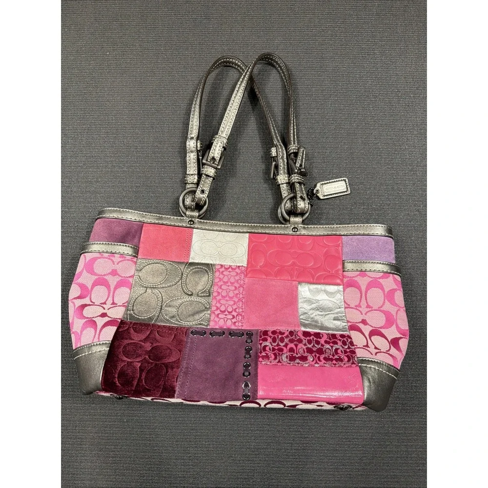 COACH F12864 Pink Holiday Patchwork Tote Bag Silver Metallic Y2K Shoulder Bag